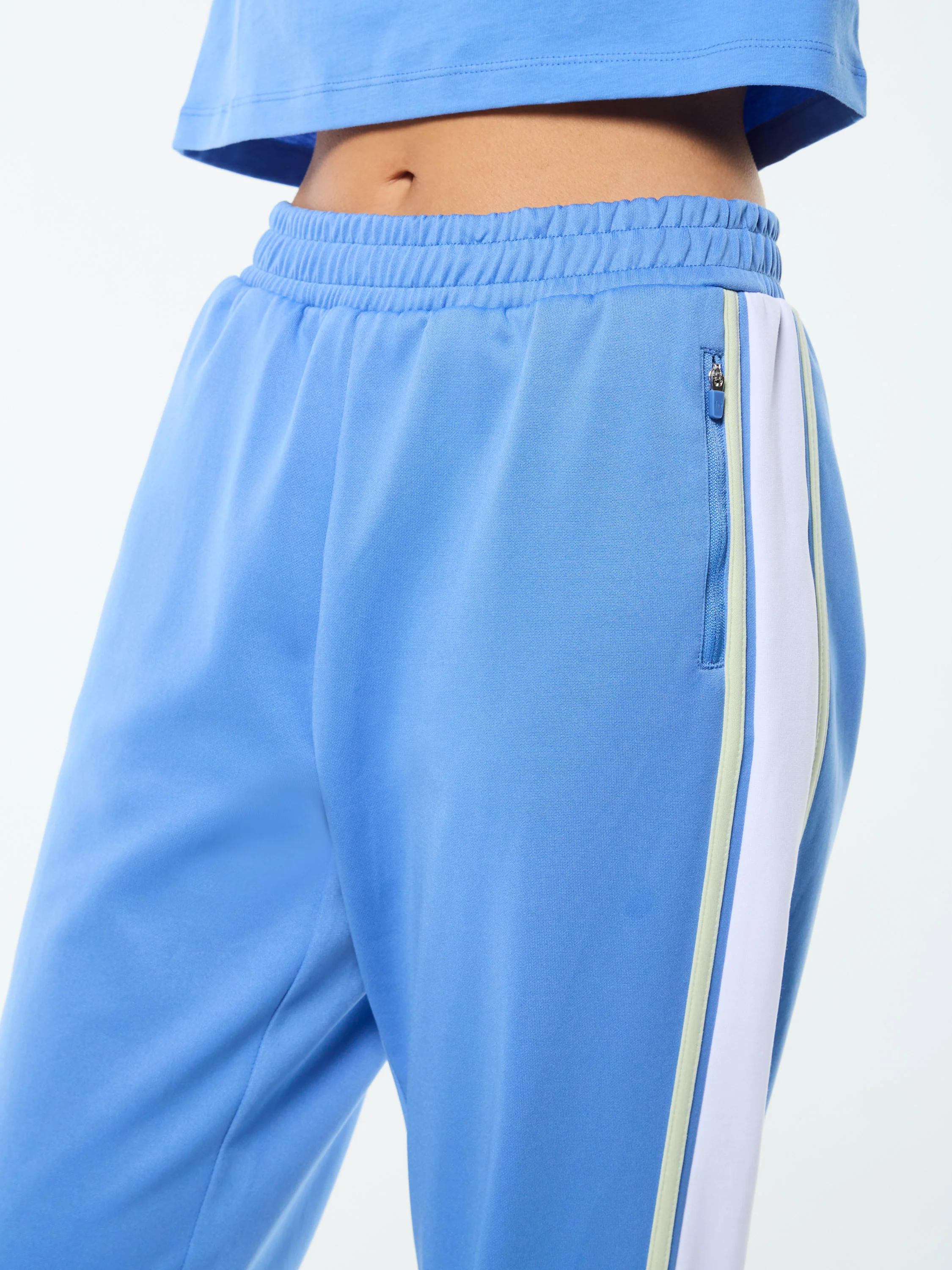 Women's Corsa Track Pant- Ultramarine - Image 10